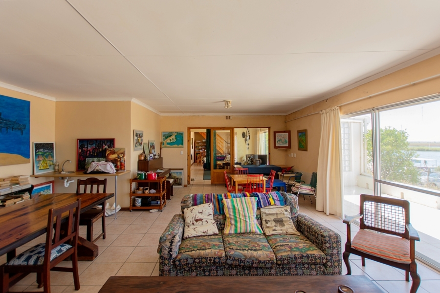 5 Bedroom Property for Sale in Velddrif Western Cape